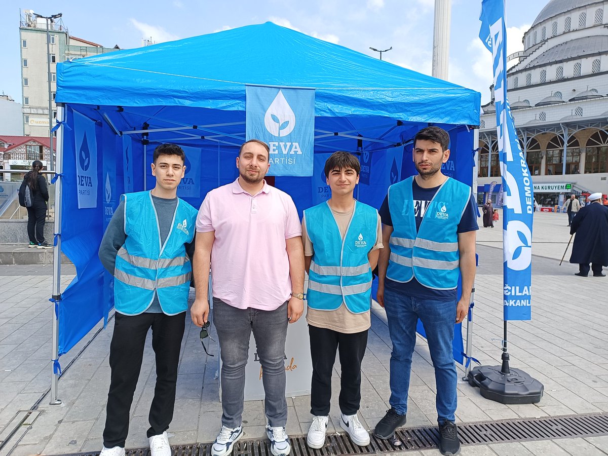 devabagclar's tweet photo. Bağcılar meydan da stant çalışmalarımız devam ediyor
#ÇalışanTürkiyeninsesi
@ErkanSANLI__ https://t.co/dGGWvS0VLD