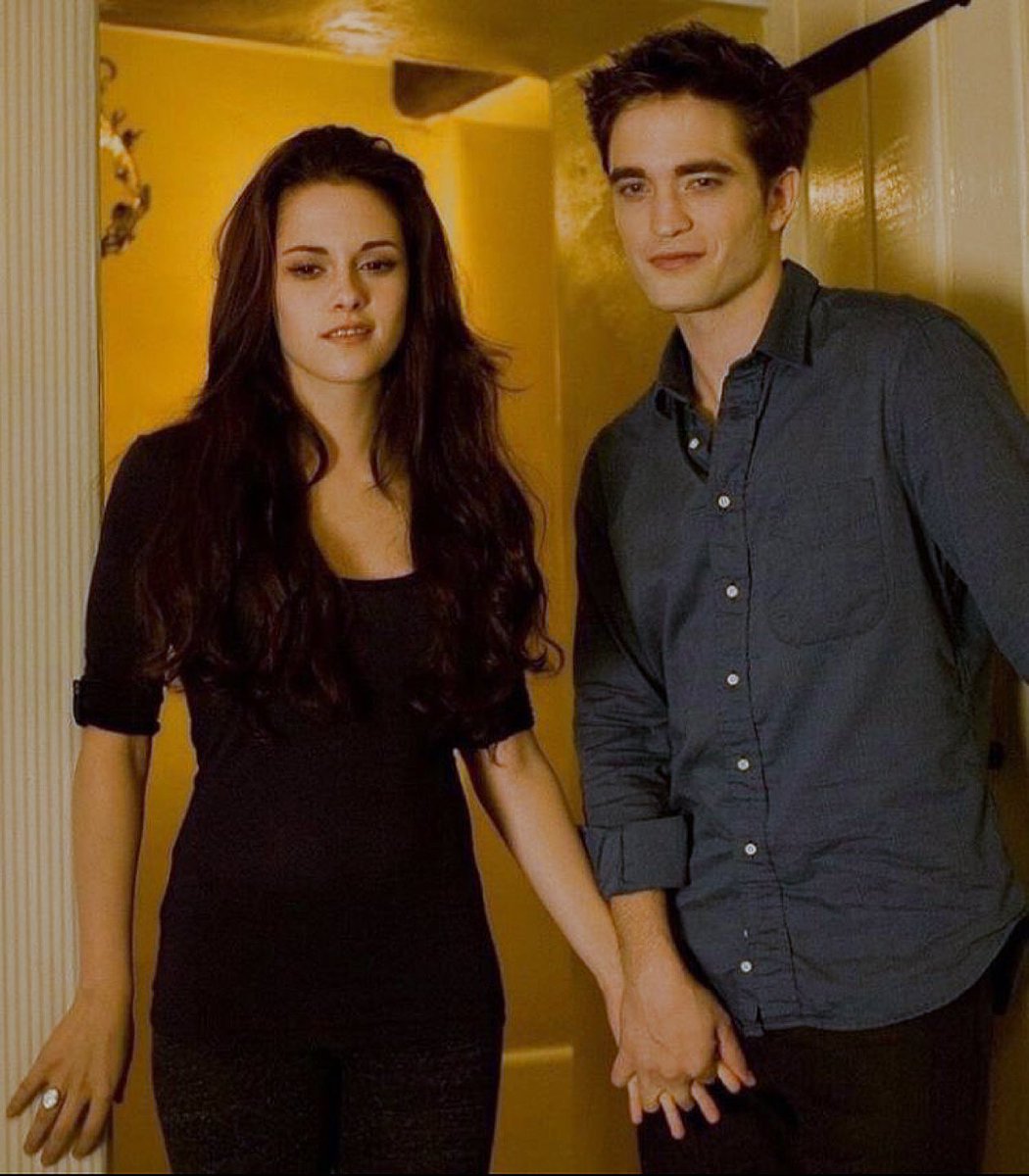 twilight edits tweet media