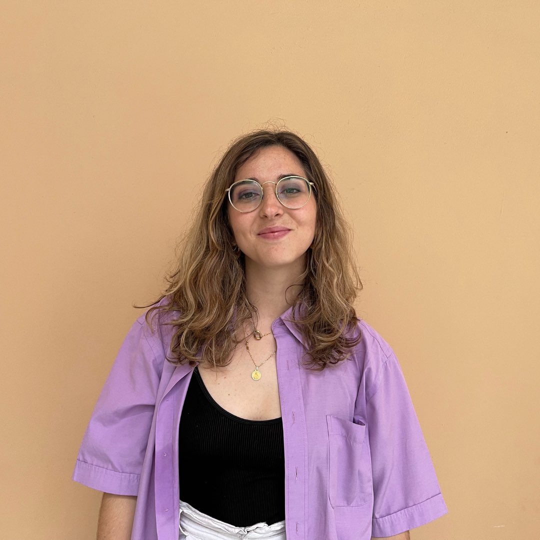 SirocoCultural's tweet photo. MADRE MÍA. Todavía estamos de resaca emocional con todo lo que vivimos ayer en el precioso concierto de Ana Zomeño en el @GVAmubav . Os dejamos con algunos pedacitos de lo que fue. Gracias por la hermosa tarde que nos regalasteis 🖤. https://t.co/wj2oe0S01s