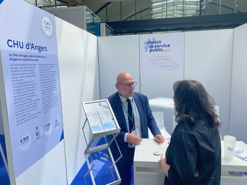 [Salon national Choisir le service public] le <a href="/chu_angers/">CHU Angers</a> a répondu présent à la 1ère édition pour valoriser les métiers au service de la #Santé @RESEAUCHU <a href="/_DITP/">Transformation publique</a> <a href="/laFHF/">FHF</a> <a href="/CecileJaglin/">Cécile JAGLIN-GRIMON</a>