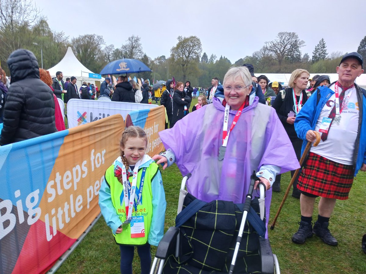 MASSc0t's tweet photo. The Stewart family at the start and young Rebecca (6yrs) with her Nanny Rosina enjoying a wet finish to their walk. https://t.co/CN2dShv8M0