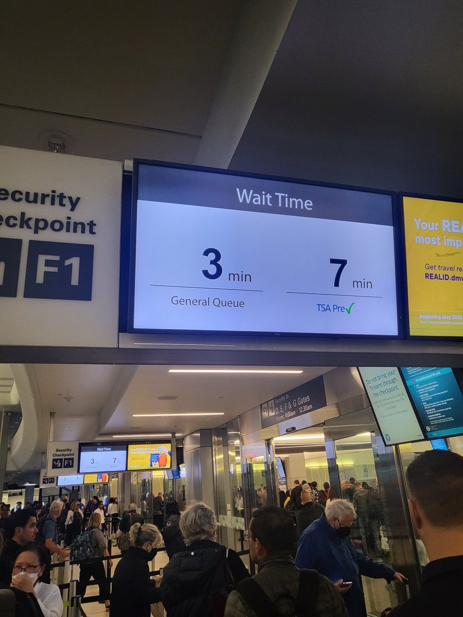 joshfein's tweet photo. #SFO never fails https://t.co/LSpZCoD9qE