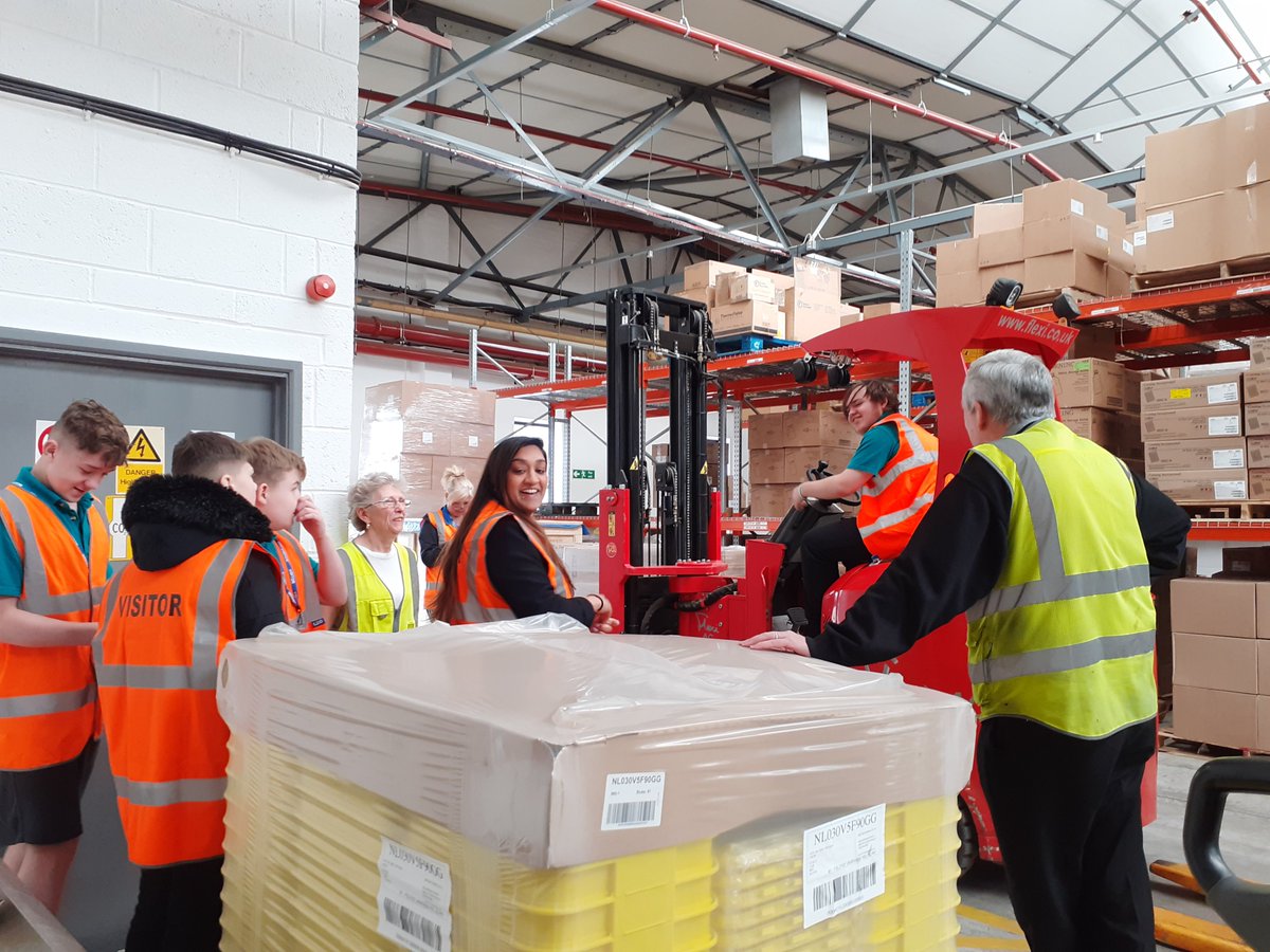 llep_gerarde's tweet photo. LLEPcareershub: RT @LeicsCares: Massive thanks go to Tina, Jason and the many staff who supported at @thermofisher this morning. The work tour of their warehouse in Loughborough for students from @millgate_school was brilliant! #TogetherWeCan #volunteeri… https://t.co/D04heHHiaZ