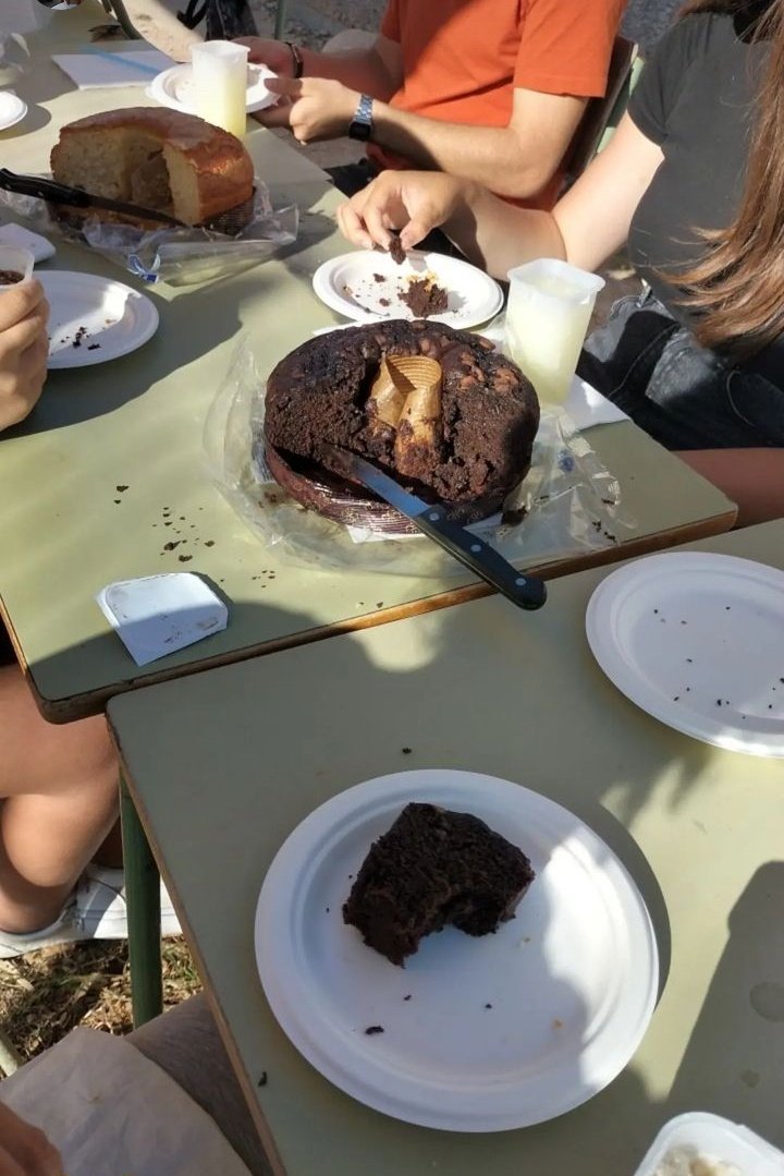 yanomevale_'s tweet photo. vale pero pepi nos llevo desayuno de sorpresa lloro 🥹🥹 https://t.co/3gog4KWsRX