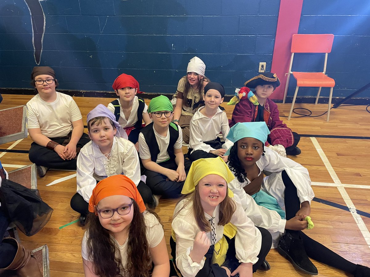 MrsFleming18's tweet photo. Pirates 🏴‍☠️ the musical, Gr. 3 &amp; 4 students are ready to set sail! @LarkhallAcademy @NLESDCA @LarkhallGuidan1 https://t.co/C714GFiT99