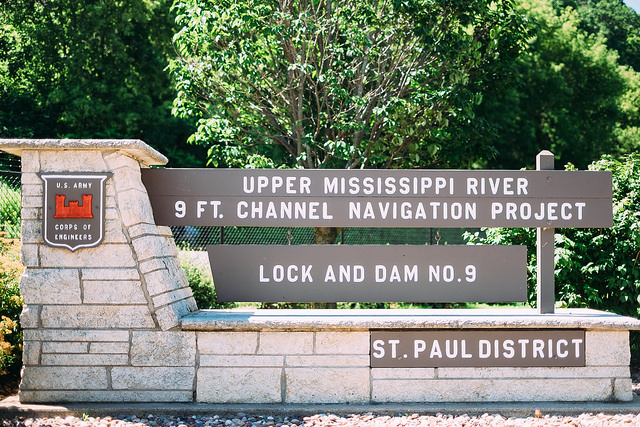 StPaulUSACE's tweet photo. Lock and Dam 9, Lynxville, WI, is open for commercial and recreational navigation on the #MississippiRiver. Continue to use caution near the water. Flood waters often have hazards such as trees and debris that can't be seen.
@MVD_USACE
#BuildingStrong
#USACEMVD
#SpringFlood2023 https://t.co/oZOsDeEbxc