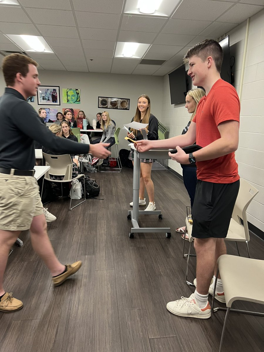 SCHSFBLA's tweet photo. Thank you to all the members who attended today’s meeting! Big thank you to everyone who made this year so great for FBLA. Congratulations to all letter winners and congratulations to the Skutt Catholic FBLA scholarship recipient: Skye Kalisch! 💚💚 https://t.co/4Xye4Aozs5