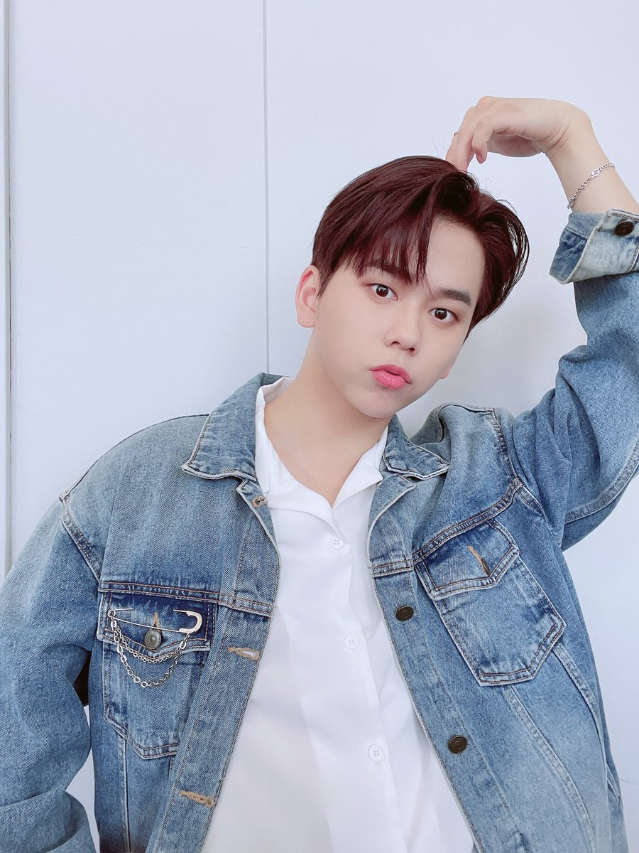 TFN_official_'s tweet photo. 오늘 와주신 에델바이스 진짜! 고맙고 사랑해요❤️

#TFN #티에프앤 #KEVIN #케빈 https://t.co/jr3nErfooG