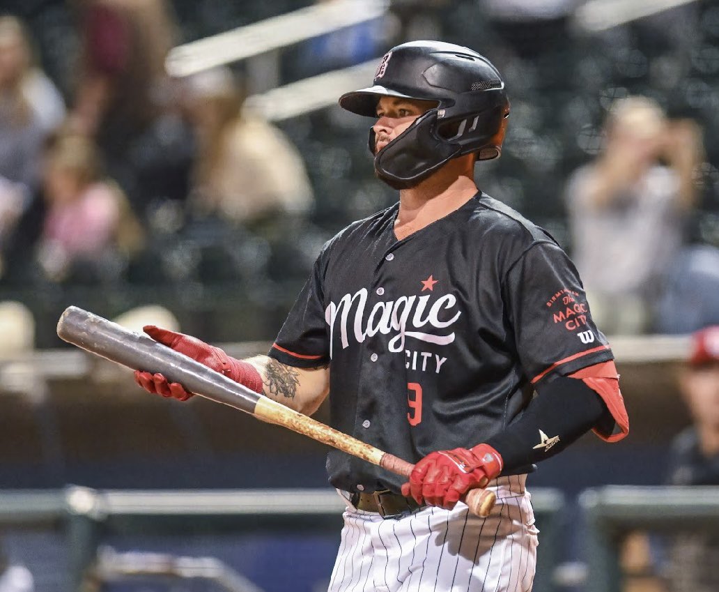 Tyler Osik tweet media