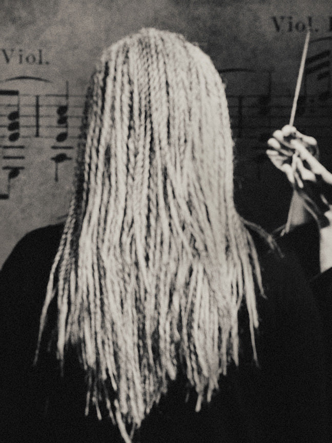 SindenCollier's tweet photo. Collier's Weekly ~ "Chef D'orchestre Classique Féminine" 

"Change Does Not Rest." ~ © Rhett Collier @rhettsrhetoric_totwa 

††† : Sinden Collier Photography 
 
||| : TRAINS OF THOUGHT - Welcome Aboard! The Book: Limited Edition https://t.co/7ykEeMz3OH