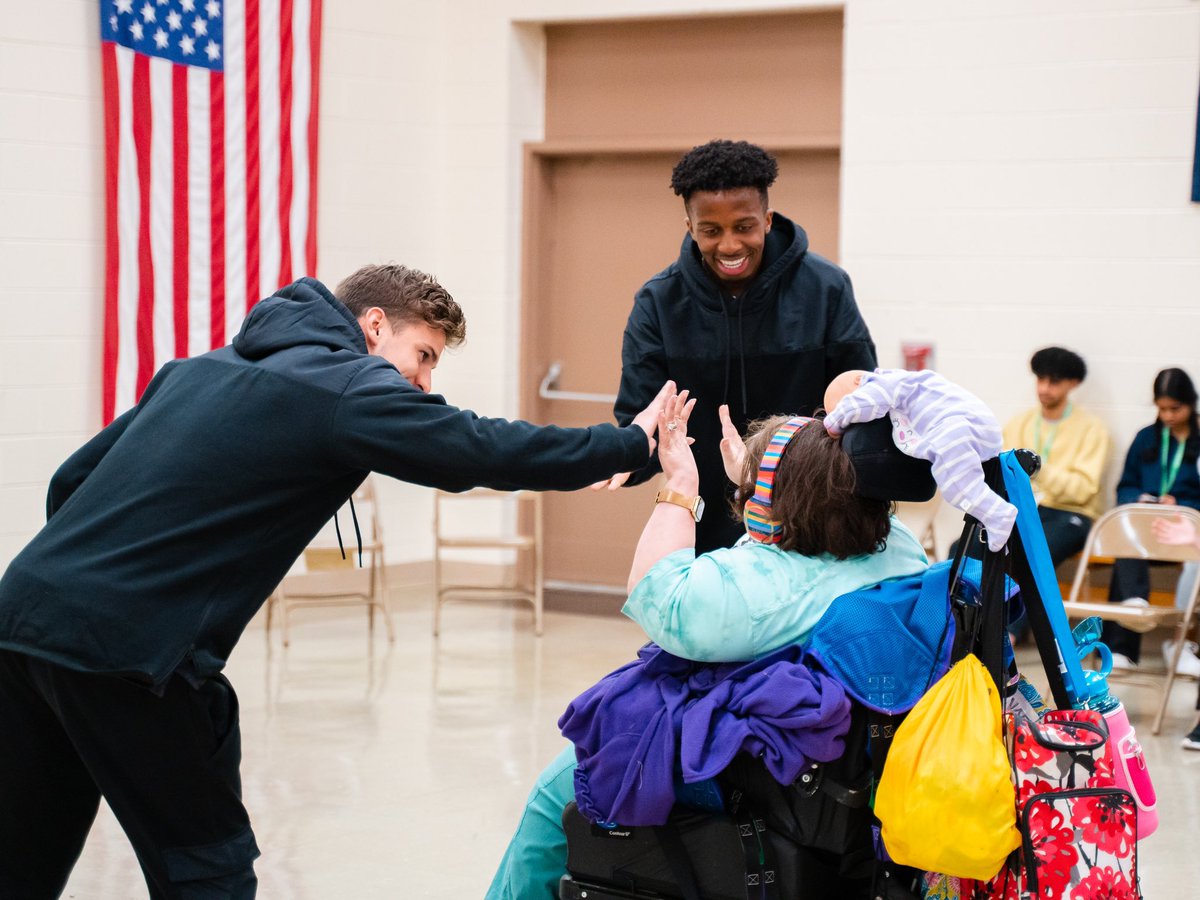 I had a great time with an awesome group of Hoosier fans <a href="/StoneBeltArc/">Stone Belt</a>! Can’t wait to see them again soon. We continue to support Stone Belt’s mission to empower &amp; support people with developmental disabilities.