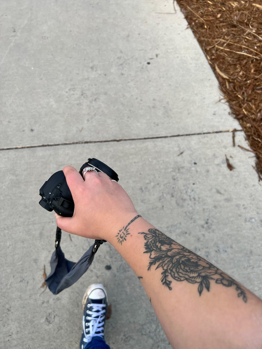 destinyyyyyyyx's tweet photo. life lately 📸 https://t.co/jtHZISwu5f