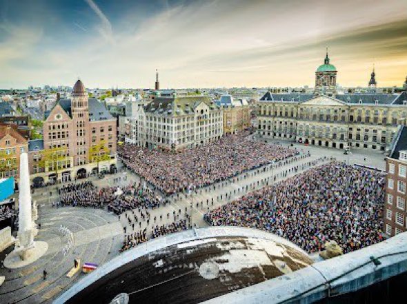 On May 4, the Netherlands commemorates victims of war. To honour those we have lost, we will observe two minutes of silence at 8PM 🇳🇱. Together we #remember.