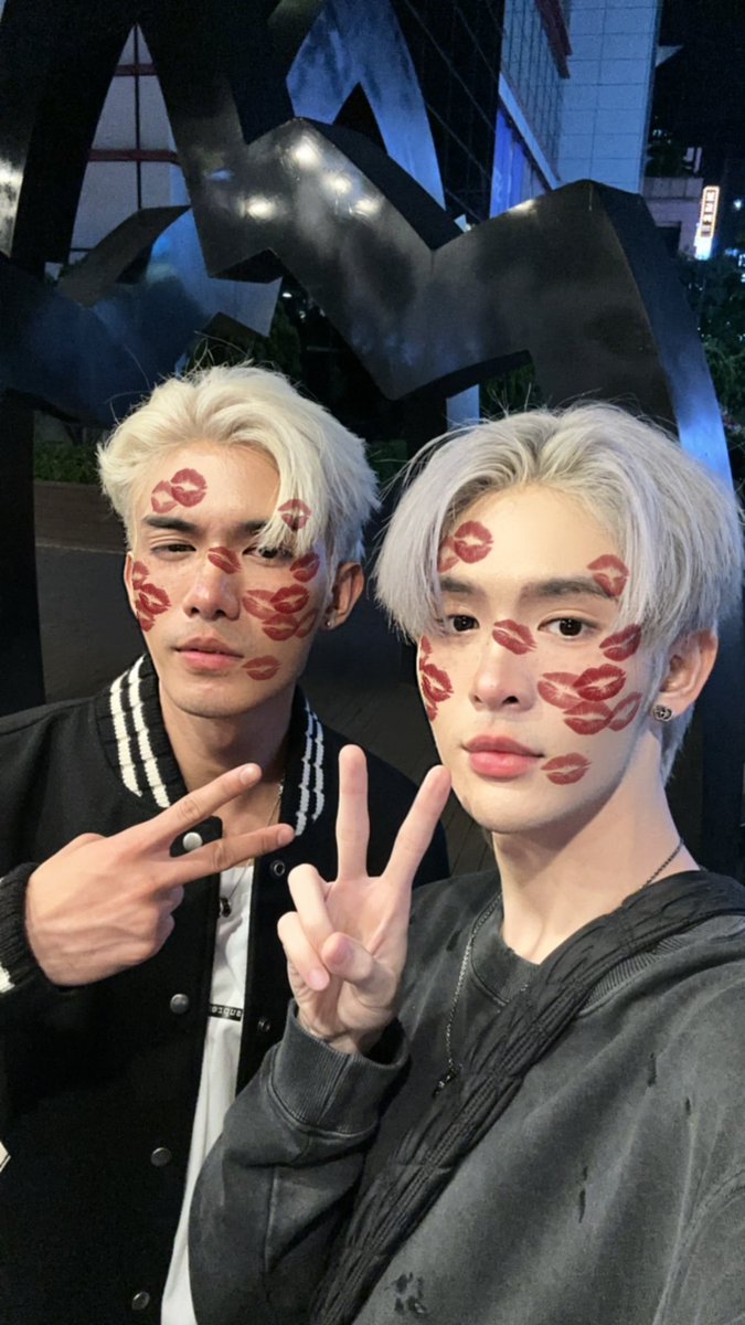 모두 잘 자요 🌌 
#KoreaDay1WithNJ