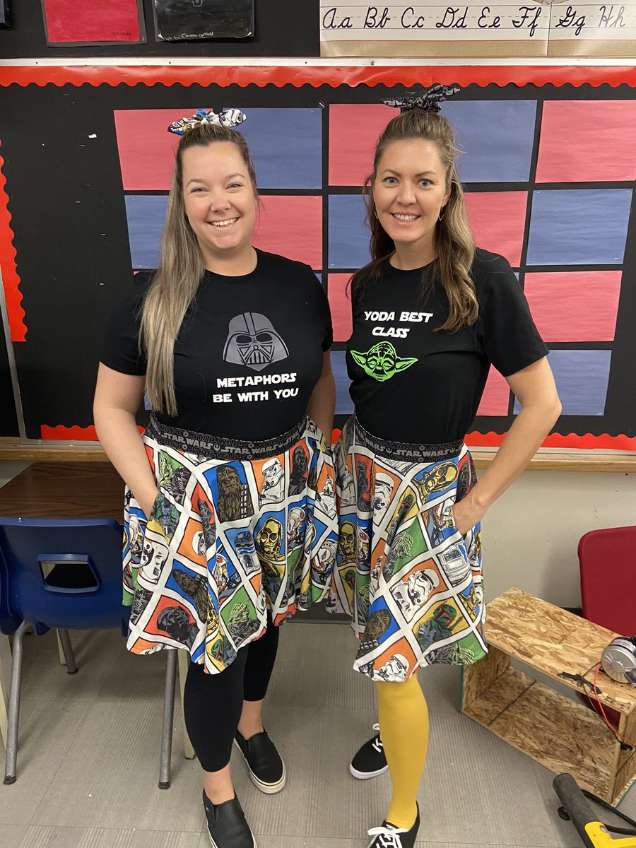 Happy Star Wars Day!! May the 4th be with you!! #StarWarsDay #May4thBeWithYou <a href="/HaltonDSB/">HDSB</a> <a href="/newcentralps/">New CentralPS</a>