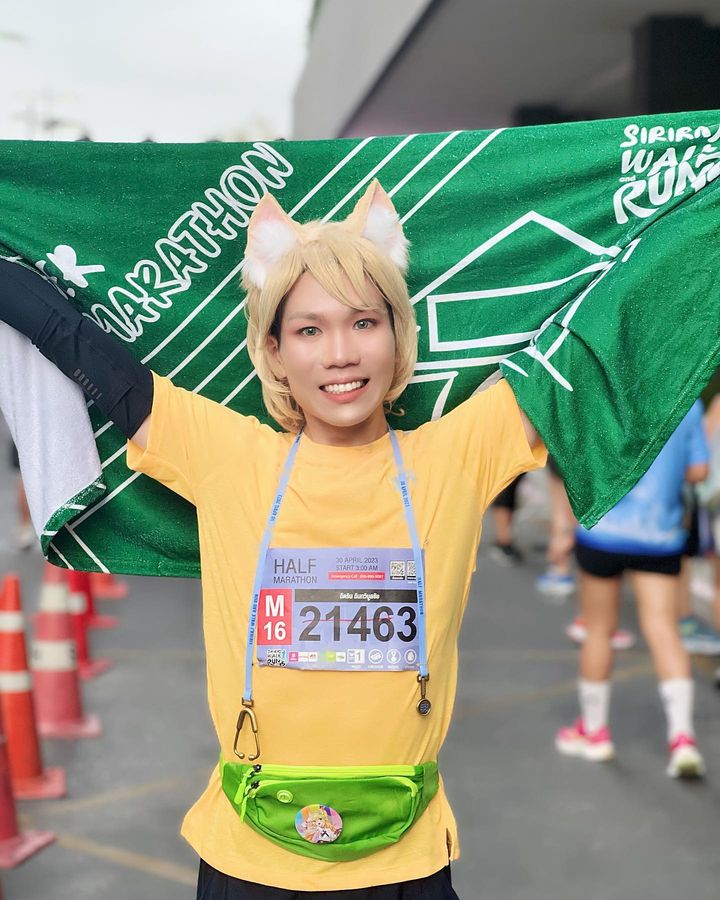 ประวัติผลงานสำคัญ (3/3)
วิ่ง Half Marathon ครั้งแรกในชีวิต 
โดย cosplay เป็น อาชาไนย (Aishaร่างผู้ชาย)
ลงวิ่ง 21.1 Km ในงาน ศิริราชเดิน-วิ่ง ครั้งที่ 15
โดยสามารถวิ่งเข้าเส้นชัยได้ ด้วยเวลา 2 ชั่วโมง 20 นาที
link : x.com/vathasin/statu…