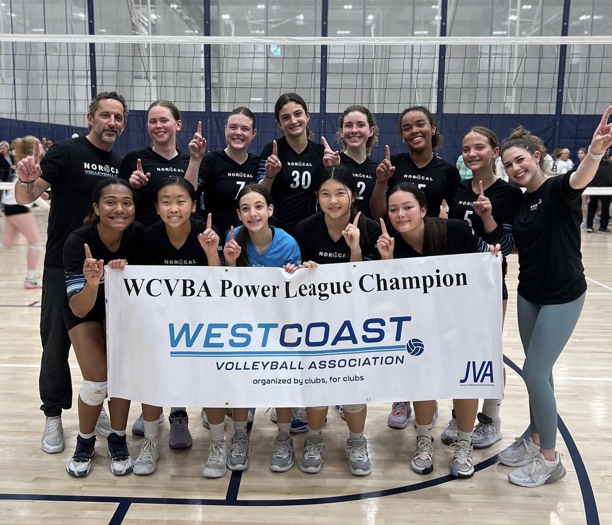coachkkramer's tweet photo. 2 teams/2 weekends. 2 top 10 finishes at Far Westerns. 1 bid to Nationals in Chicago. 1 league championship.  Hundreds of miles of driving. The last 2 weekends capped off a ridiculous last 5 months. Thankful for this opportunity!! Thankful for those who are in it with me! https://t.co/4VBOfgnz0L