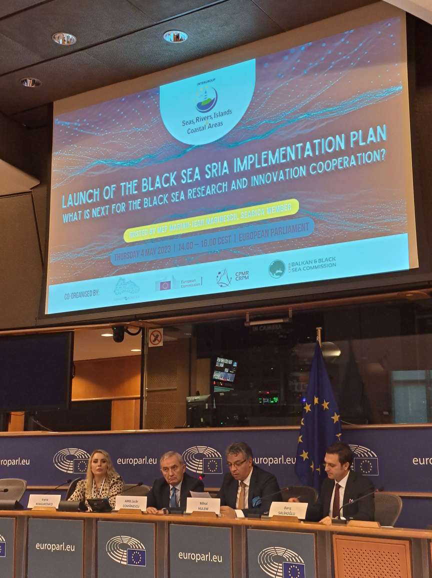BBSC_CPMR's tweet photo. 💬"The contribution of #Regional and Local Authorities is essential for the success of the #BlackSea SRIA Implementation Plan" says Mr Huleni from @CTulcea 🇷🇴 representing the @BBSC_CPMR President.

@CPMR_Europe remains in full support of this endeavour 🤝 https://t.co/iR29QzUuiA