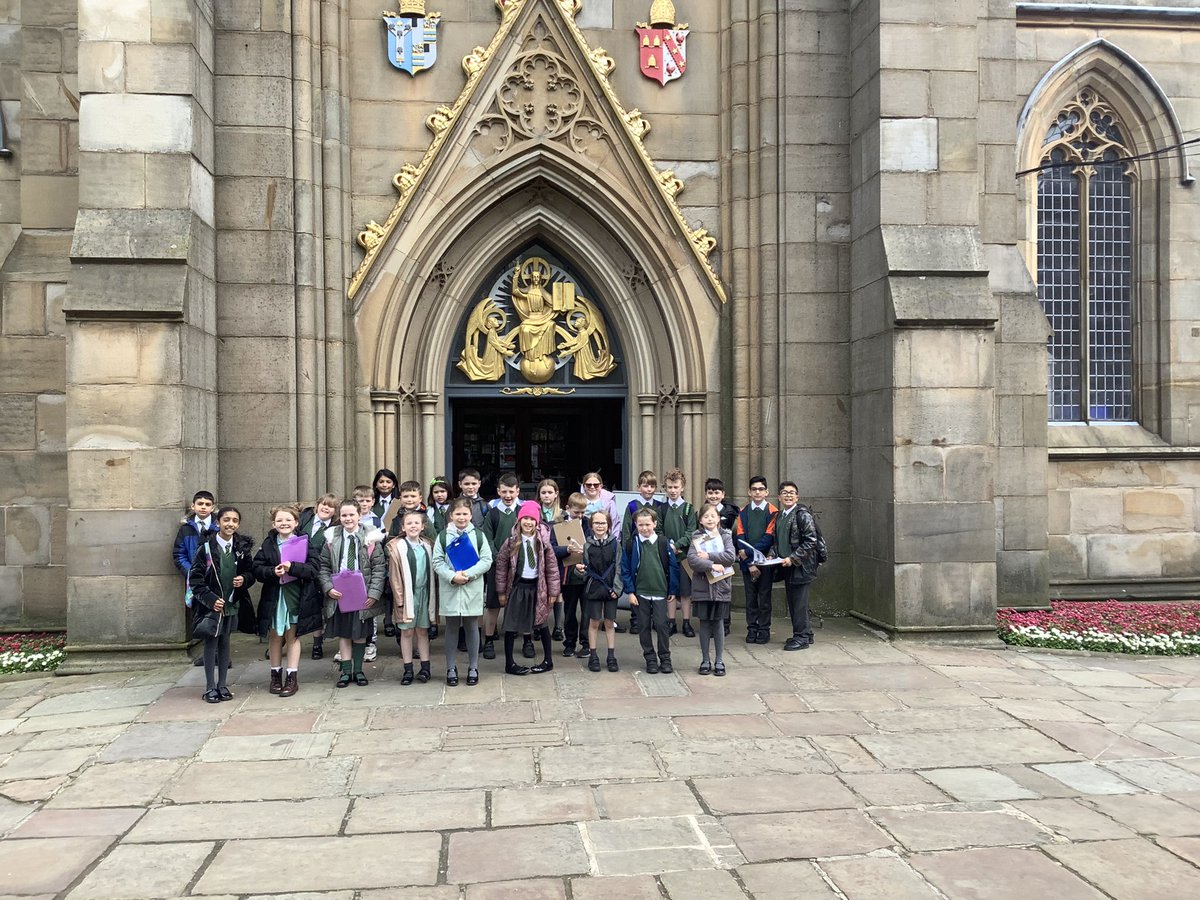 pp_accrington's tweet image. A trip on the train and a wonderful day of learning about local history at @BlackburnMuseum #class14