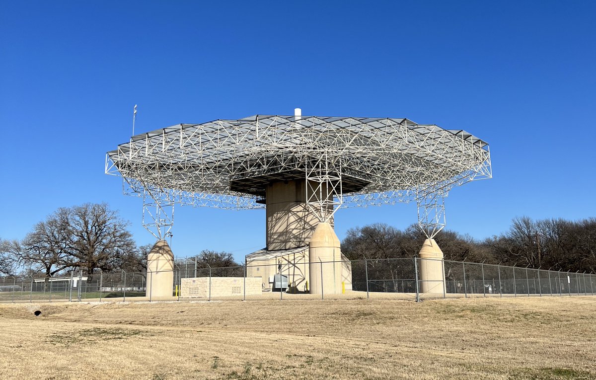 answerstotheacs's tweet photo. Not all #VORs are equal. Some are critical and the FAA plans on them being around for a while. Unfortunately, these same VORs are often located in dense urban areas which make them prone to site error (signals reflected off of buildings/obstacles). https://t.co/toO9w56cVR