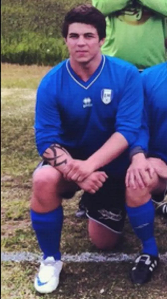 2 dagar í fyrsta deildarleik.

2 - Rauðu spjöld Jóns Ásbjörns í liðsstjórn ÍH. Gegn Augnablik 2021 og gegn Kórdrengjum 2022. Sem leikmaður fékk Nonni fjögur rauð spjöld á ferlinum í 80 leikjum en skoraði þó sjö mörk. Nonni verður á sínum stað í sumar. Hversu mörg rauð fær hann?