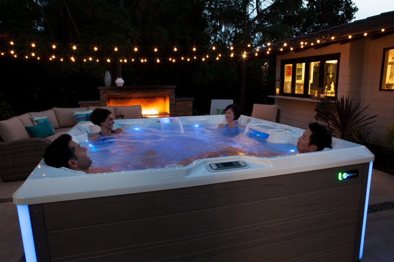BackyardStore's tweet image. Having your own spa gives you an easy way to relax at the end of the day, de-stress, and even lower your blood pressure. And a cold beer tastes even better after a dip! 👈 #Spas #HotTubs #Jacuzzis TheBackYardStore.cc