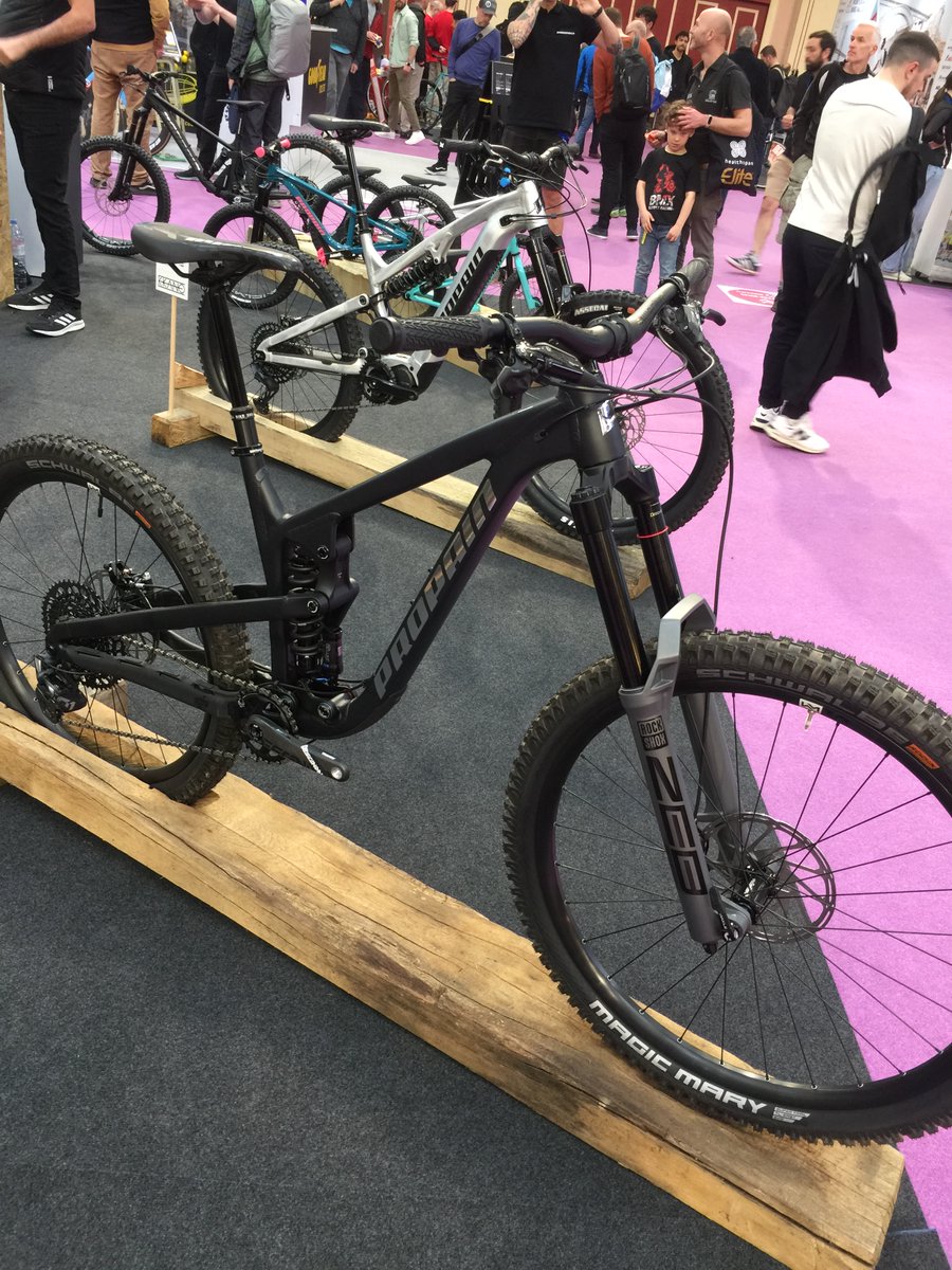 bikes_bits's tweet photo. Inspired by the  #cycleshow @CycleShow at #alexandrapalace?  Then join a #free #bike #maintenance #class for @LBofHounslow #residents with @bikes_bits.  Book via https://t.co/KKJQ4gNrRQ; full refund. 13 May: #punctures AM, gears PM. 20 May: #womenonly gears AM, punctures PM. https://t.co/XgEA1cbify