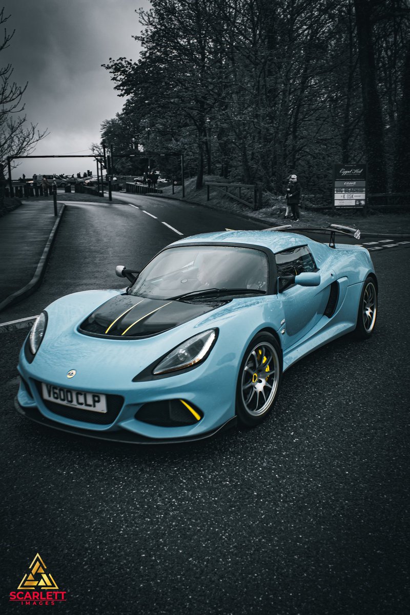 Scarlet_Images's tweet photo. Genuinely think this is my favourite photo I’ve taken what do you think @lotuscars @LotusDriverClub @LotusOwnersClub #lotuscars #cartography #carphotography https://t.co/pnxxcXgJZ3