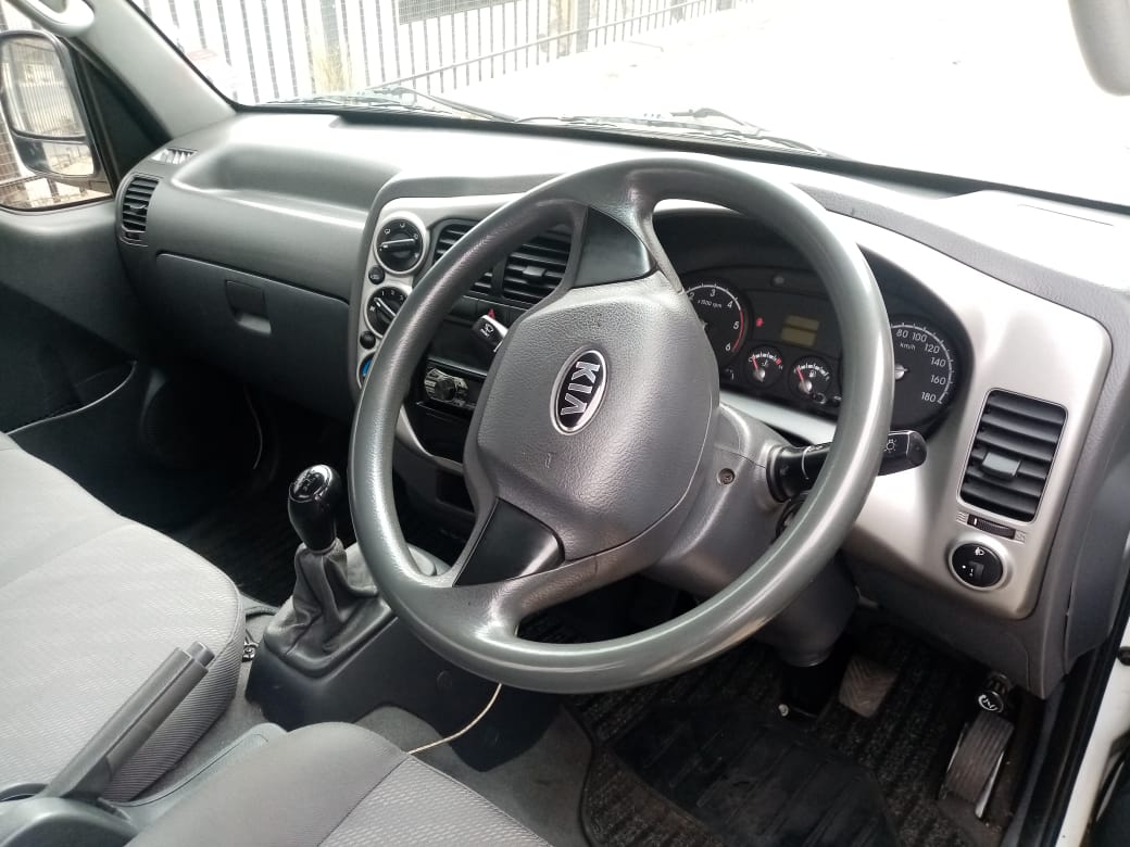 LifeAdex's tweet image. 2015 Kia k2700 Bakkie manual Diesel Engine km 11900 central locking and electric price R170000 Radio cd Fm airbags  windows plc call 0726531410 or 062916459 my  address is No 650 louis botha avenue Bramley Blacklisted and Rent to own