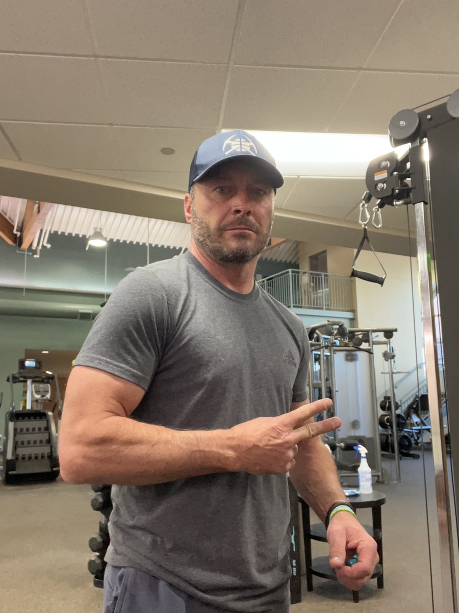 JasIsBased's tweet photo. GM Anon.
Today might be @DWSBeth day.
#dwsb #proofofgym #workout #ribbit #frg https://t.co/J7Dgn9WwTv