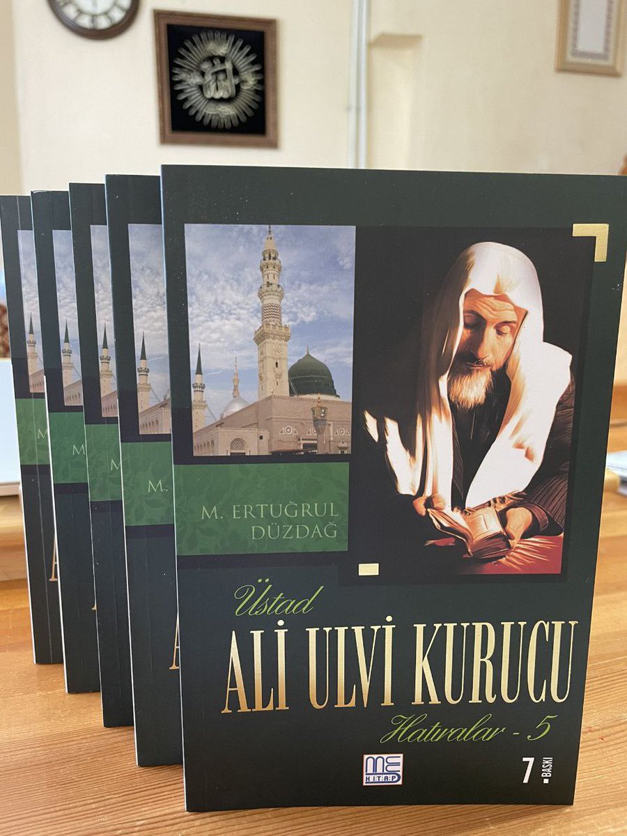 vaaveylaa__'s tweet photo. 🛎4 Kişiye 5 ciltlik eser hediye:
Ali Ulvi Hocanın enfes eserini bunu rt edene veriyorum.

🕰Mayıs 12'de ilan edilecektir. https://t.co/F20Qytfg6W