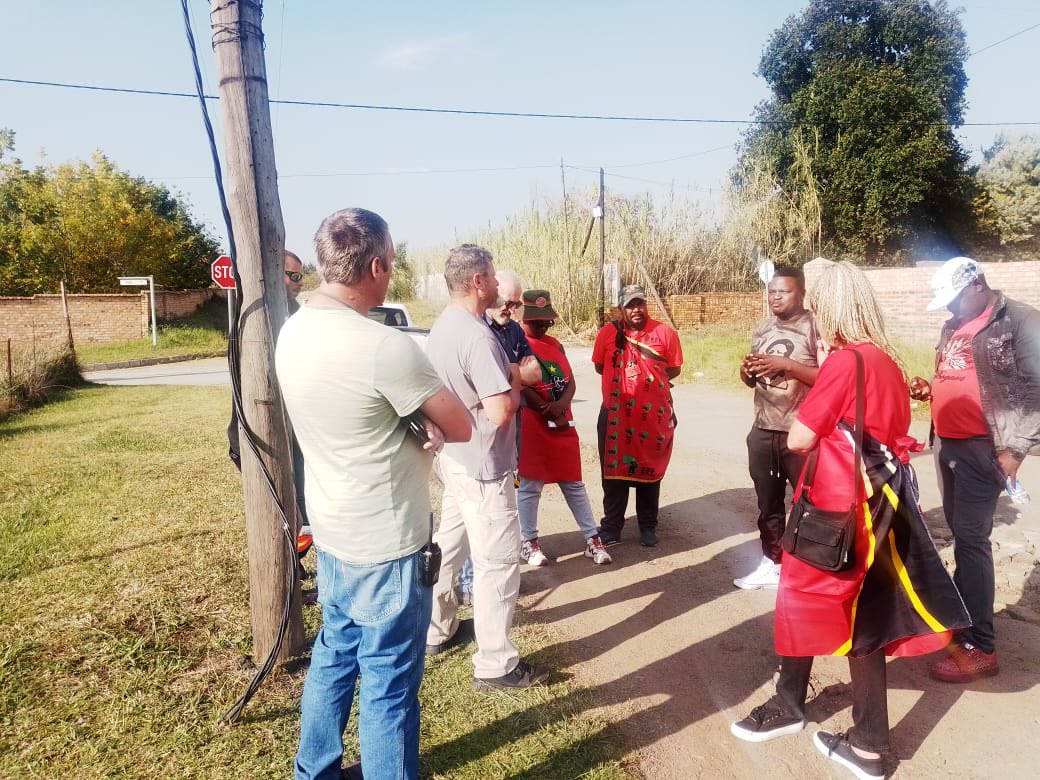 Phillip_Danie_'s tweet image. EFF Ward 25 Recruitment and door to door campaign trail in Petit. 

The duty of EFF members is to organize people and draw them into the EFF.

Our task include engaging in an agressive public recruitment which intends to regenerate the EFF at a grassroots level.

#Asijiki