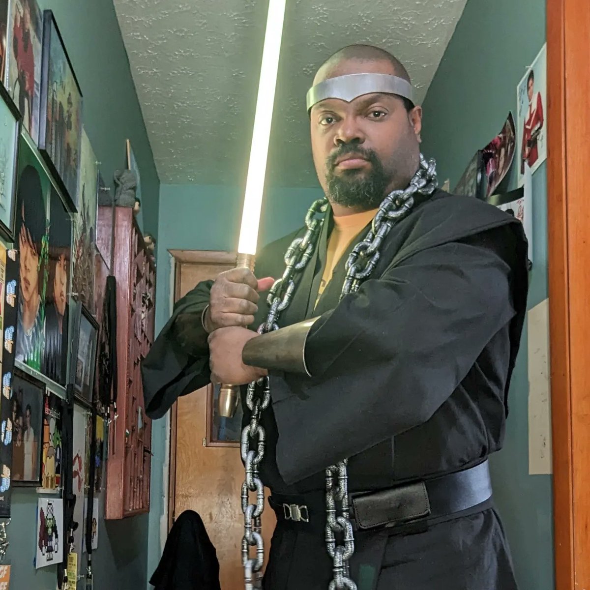 cagedbishopcos's tweet photo. Introducing.....JEDI MASTER LUKE CAGE SKYWALKER!!!! SWEET LIFE DAY! MAY THE FOURTH BE WITH YOU!20 days till level 39! #starwars #maythefourth #blerdcosplay #unapologeticallyblerd #blackcosplayer #perceptionblerd #cagedbishopcosplay #blerdcosplayer #blackcosplayerover30 https://t.co/RUsZmGbIpZ