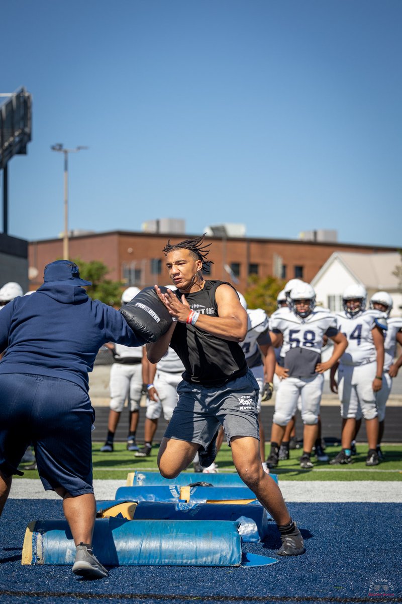 Coaches, a name you need to know that you won’t get to see this spring. 

<a href="/ajpigford/">AJ Pigford</a> Had 9 sacks in 4 games a year ago. 
🔗:hudl.com/video/3/152851…