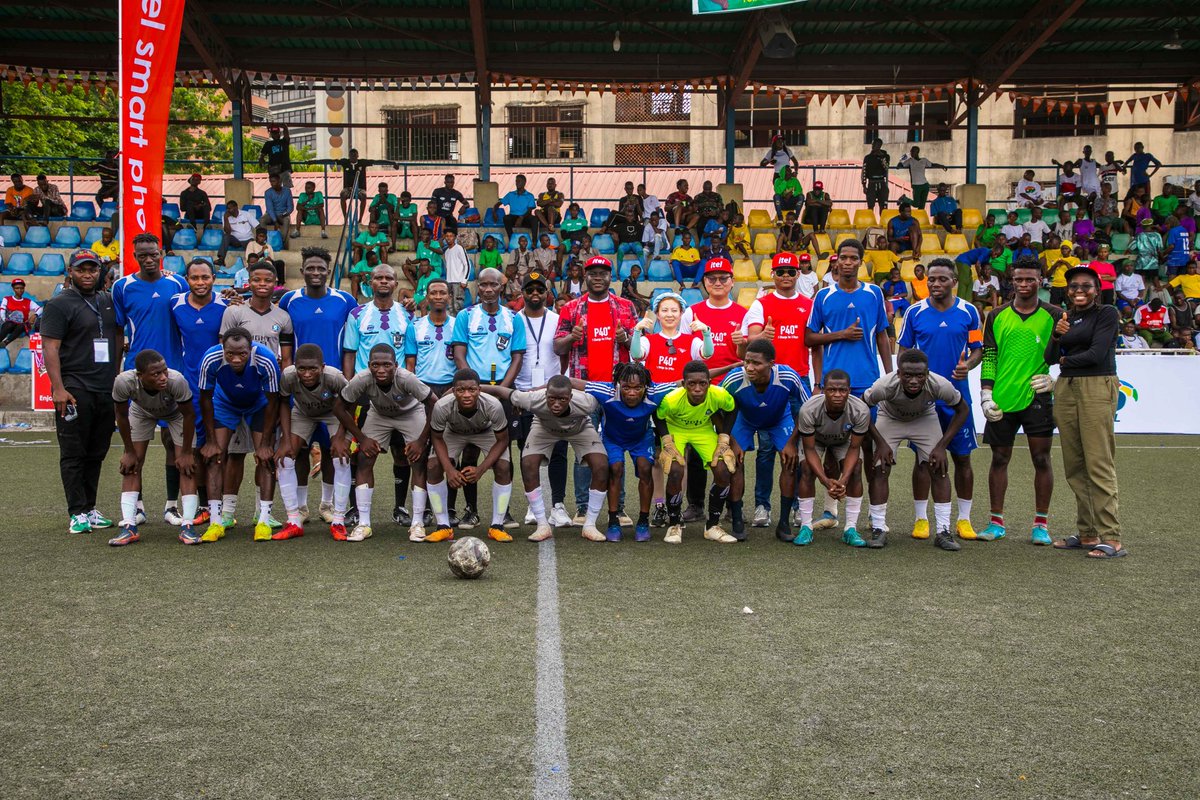 the_smallie's tweet photo. No game wey dem no do for this #PlayForPowerEvent 😂😂

From Football to race to press up and other sporting activities.

It was so much fun for everybody 😍

#itelP40 https://t.co/CedqtLiRS6