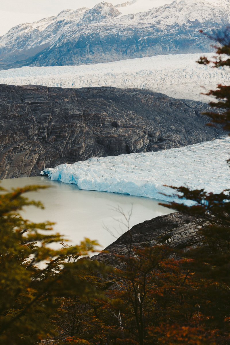 Far from home - Lago Grey Apr 10, 2023
