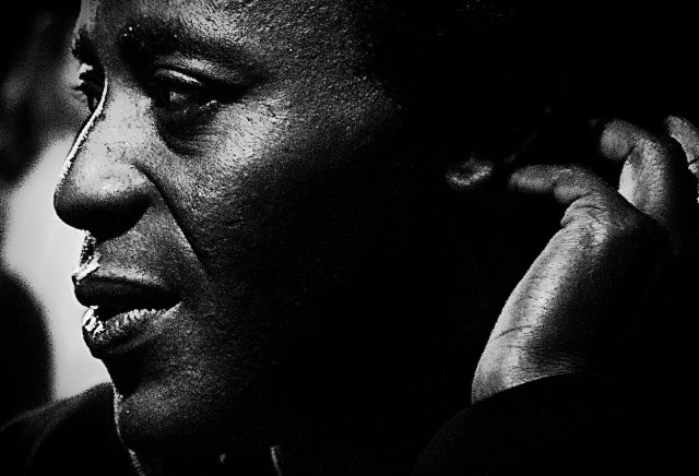 IcarusFilms's tweet photo. Happy birthday to acclaimed filmmaker John Akomfrah, #BornOnThisDay in 1957 in Ghana! A pioneer of Black cinema, today we highlight three of #Akomfrah's films distributed by @IcarusFilms in the thread below. Learn more on our website 🔗https://t.co/ITLrZ0Xoyl https://t.co/fgOOCIexpS