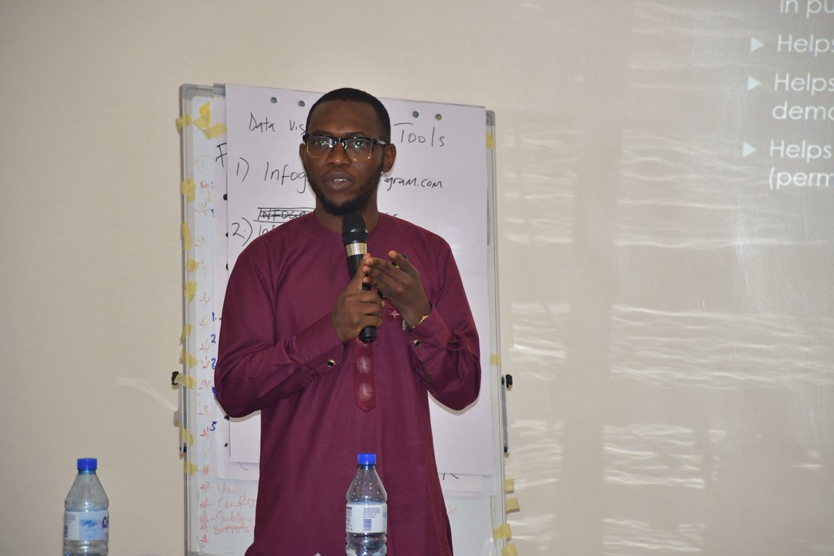 TheICIR's tweet photo. Using the Freedom of Information (FOI) Act
Facilitated by Kemi Busari @kemi_busari
Organised by #TheICIR and supported by
@Macfound.
#OCRP2023 #OCRPKano #OCRP #OpenContractReporting https://t.co/EwQ5nWQHw0