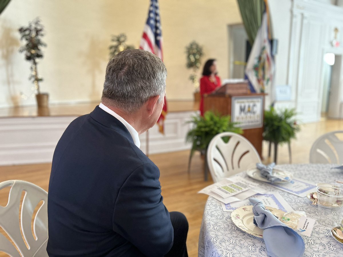 stevenadamswv's tweet image. Secretary of State and candidate for WV Governor Mac Warner launched Women for Warner this morning with his wife, Del. Debbie Warner, R-Monongalia.