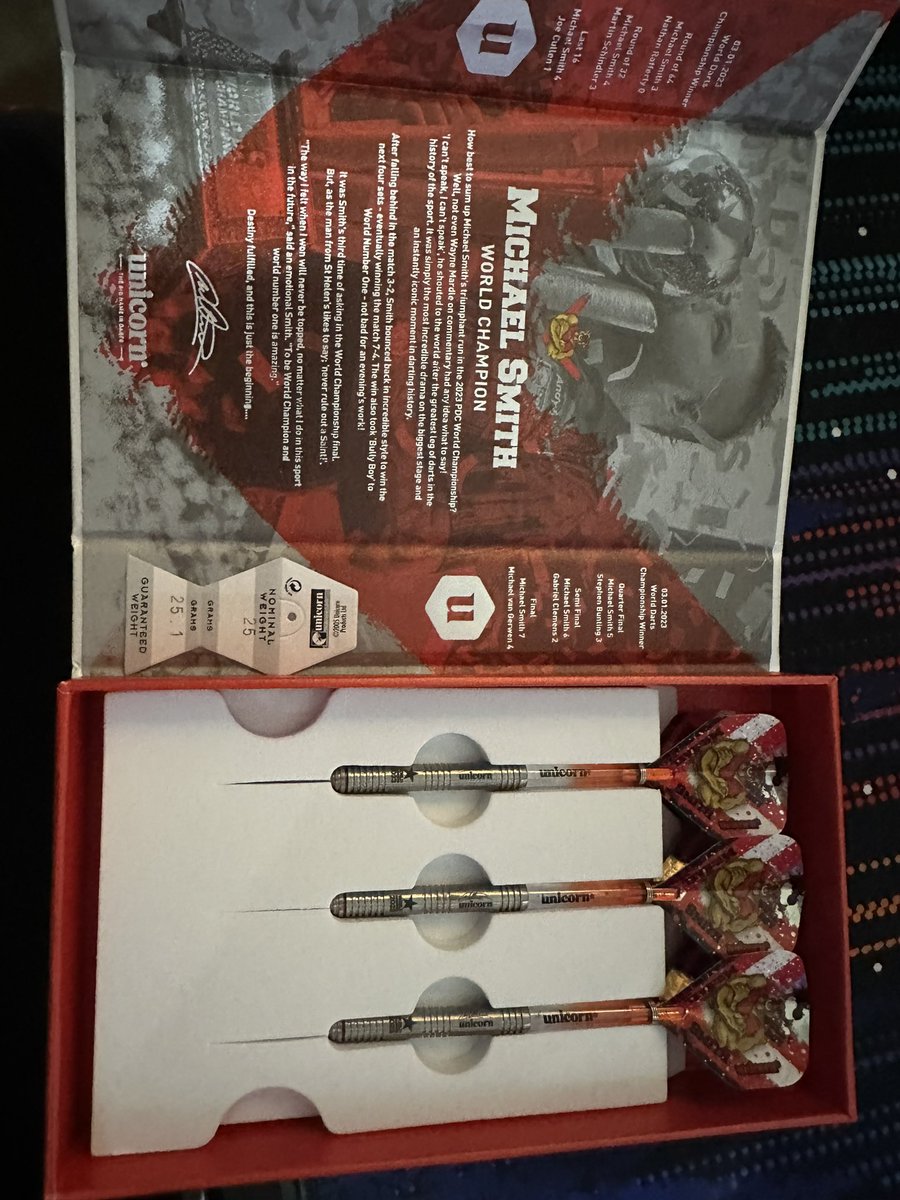 Ryan_Woodhams's tweet photo. So they've finally arrived 😍 @Michael180Smith world champion edition darts! Probably the only set of darts I'll keep the box for 😍 https://t.co/wOwDTCReld