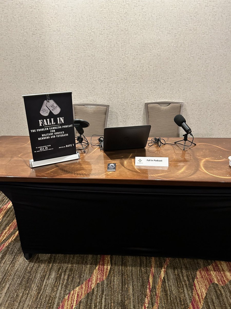 FallInPodcast's tweet photo. All set for the @EvergreenCPG #FocusOnTheFuture conference. Speaking and a #FallInPodcast recording. I’m up to a semi-professional look. Special thanks to @CCG_PA for the banner! https://t.co/bSlvU4cP6Y