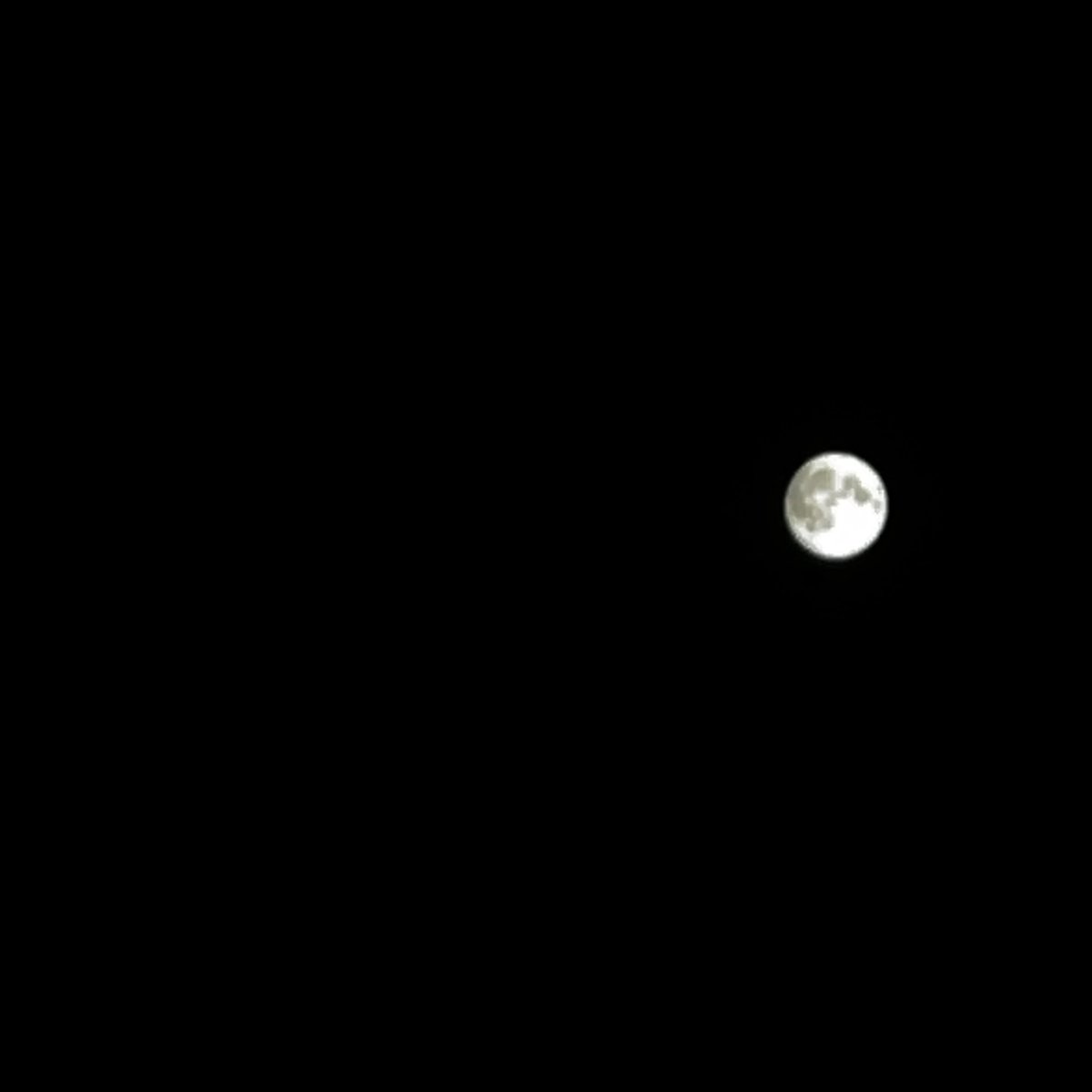 5685AB's tweet image. 🌕
#月
#moon 
#moonpower 
#夜空