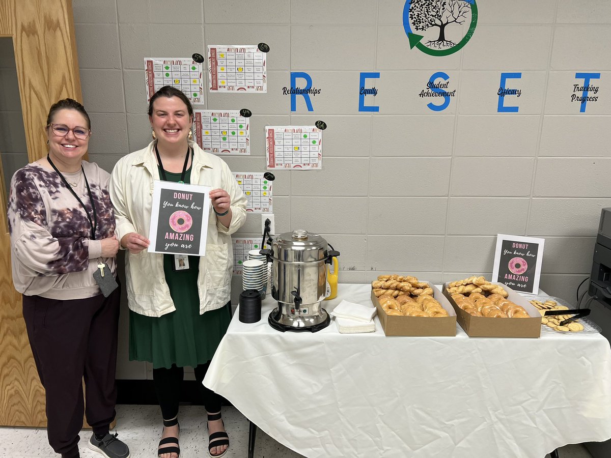 PrincipalBlythe's tweet photo. @MaryCastleElem Teachers, “Donut” you know how amazing you are!? We appreciate you, and hope you enjoyed the donuts and coffee! #resetMEC @MrsThomasLT https://t.co/h5PeZIBbmS
