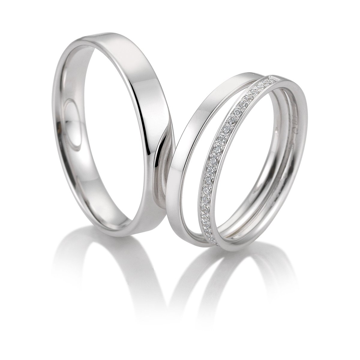 1 for him, 2 for her!😊

Beratungstermin vereinbaren:
irismenzetrauringe.de

#irismenzetrauringe #trauringe #eheringe #rings #jaichwill #trauring #ehering #weddingrings