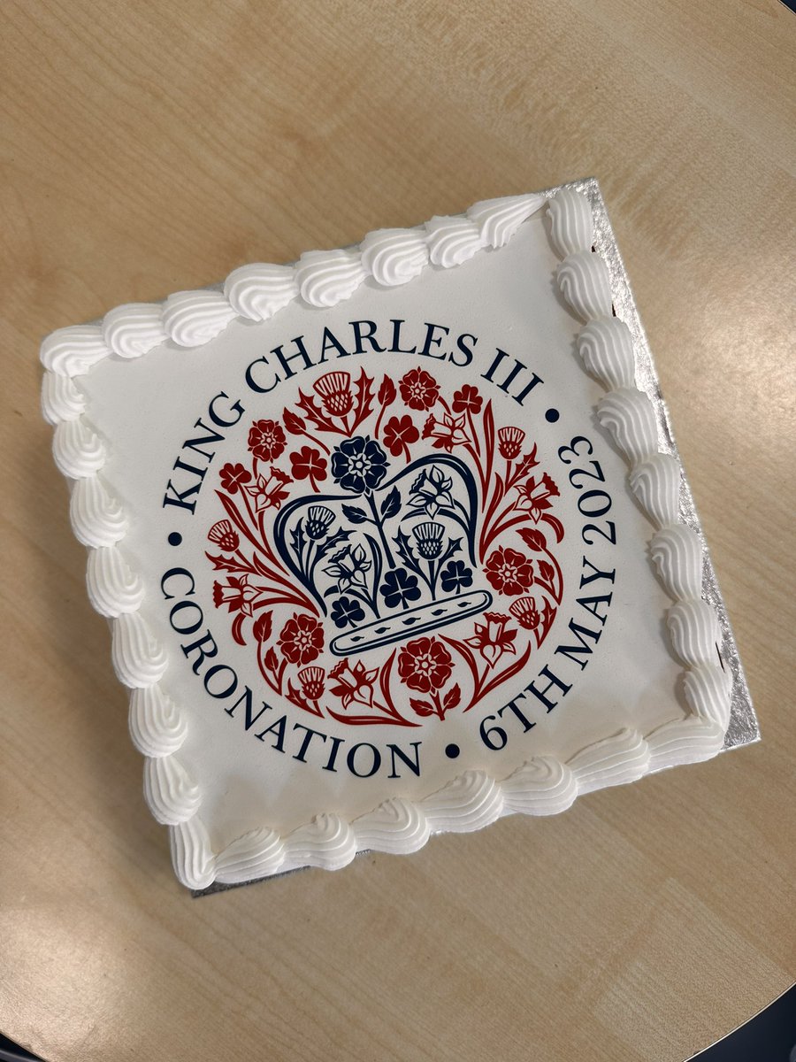 Our very special coronation cake 🇬🇧❤️ 

<a href="/KingswoodParksP/">Kingswood Parks Primary School</a> <a href="/HumberEdTrust/">Humber Education Trust</a>