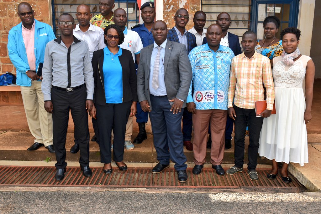 ABPInfos's tweet photo. Le @seppmsan avec l'appui de l'UNICEF a réuni ce jeudi le comité de pilotage de la #PPSAN de @makambaprovince pour lui présenter  le  projet de prévention de la malnutrition chez les enfants, adolescents et les femmes au #Burundi. https://t.co/BfYuGvdXSj