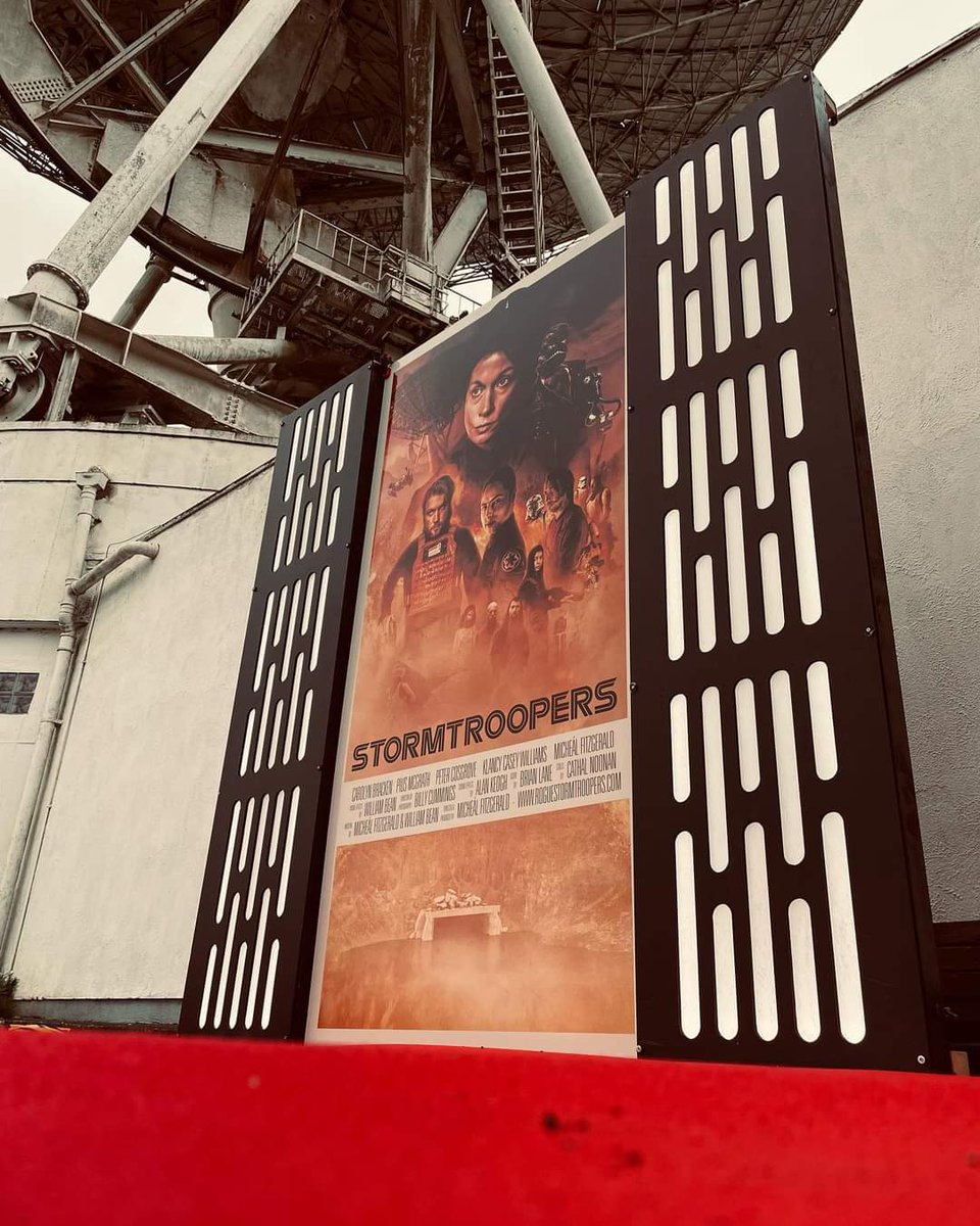 soundtolightgal's tweet photo. May the 4th be with you

#StarWarsDay #SoundToLight #StormTroopers https://t.co/YnOZKbqkzX