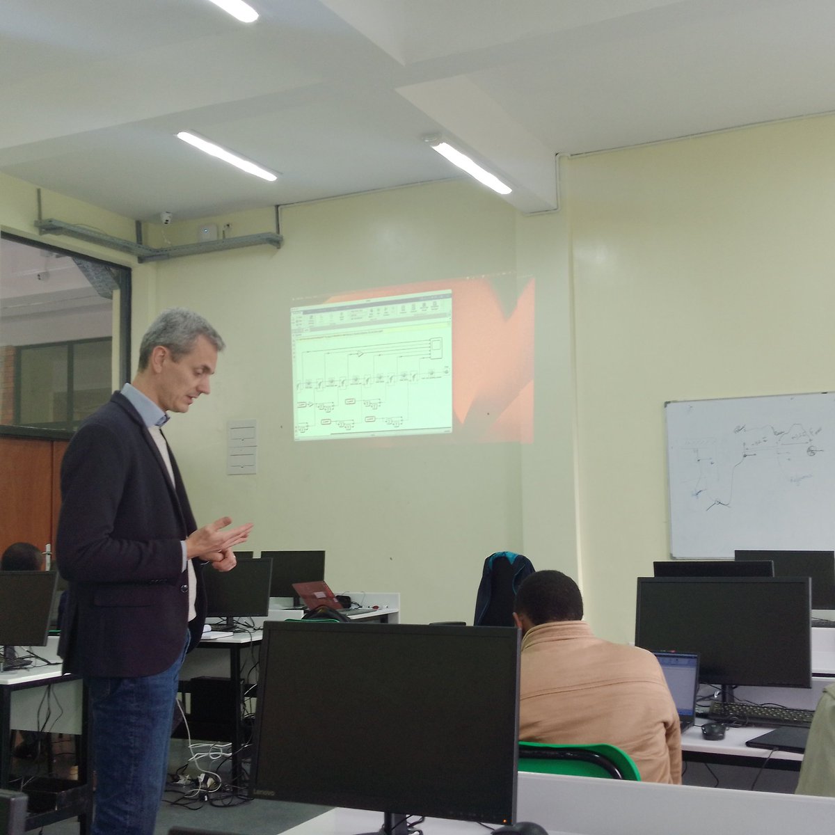 9 trainers are attending a 4 days ToT on CNC lathe, robot, and system control held @IPRC_Tumba. 
 An expert on robotic from <a href="/IUTCachan/">IUT Cachan</a> is delivering this training of trainers. This training aims to reinforce their practical skills.<a href="/AFD_en/">AFD_en 🇫🇷 🇪🇺</a>, <a href="/RwandaPolytec/">Rwanda Polytechnic</a>, <a href="/ArthurGermond/">Arthur Germond</a>