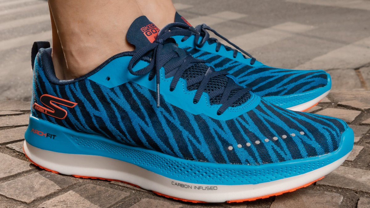 SkechersSpain's tweet photo. Saca tu lado más salvaje con estas Skechers #GOrunRazorExcess 🐆 Su diseño y amortiguación HYPER BURST® harán tus zancadas más eficientes 

📢 ¡Además, uniéndote a Skechers Plus recibirás 5€ de bienvenida! ¡Aprovecha ahora!👉🏻 https://t.co/r4lDN14Hf5 https://t.co/WDJnWus5z5