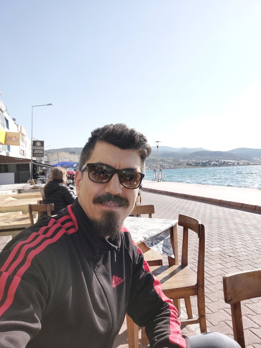 bycelist's tweet photo. Modumuz hep güzel olsun...🙏
#TBThursday https://t.co/rOJLQOzJPg